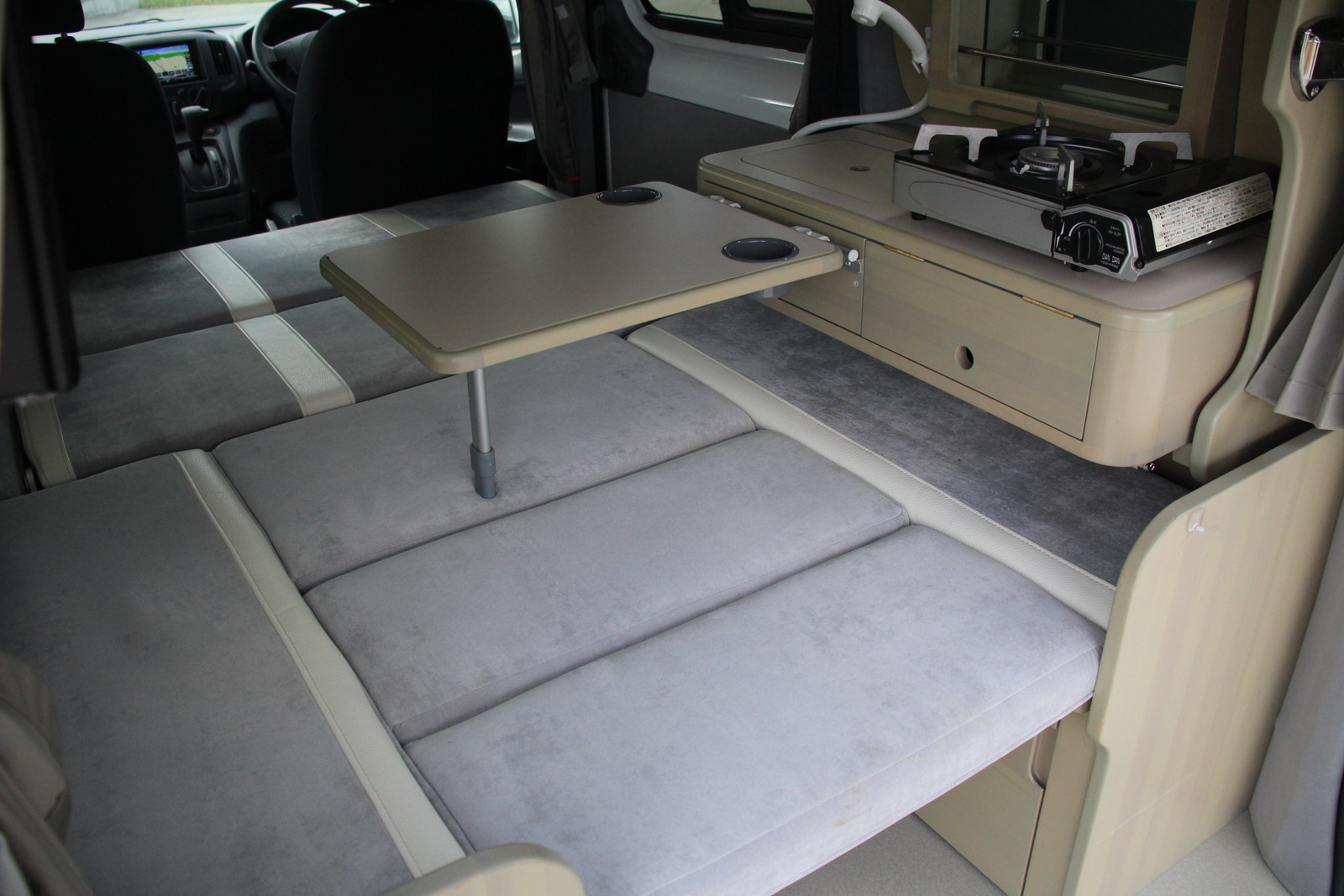 キャンピングカー バンコン NV200ﾊﾞﾈｯﾄ ﾀｺｽ NVｼﾞｬｯｸ　FFﾋｰﾀｰ