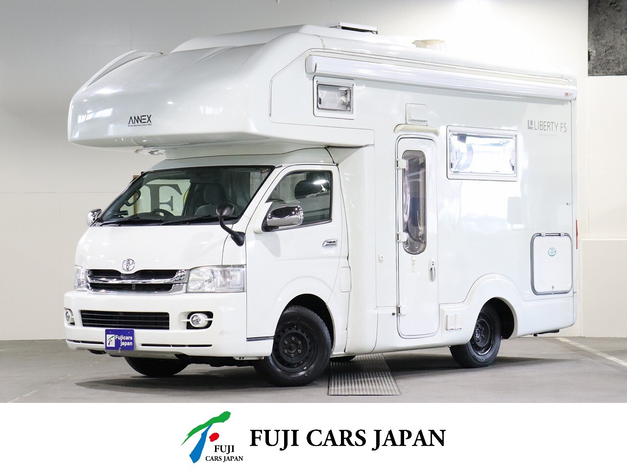 キャブコン ハイエース アネックス リバティFS52　FF