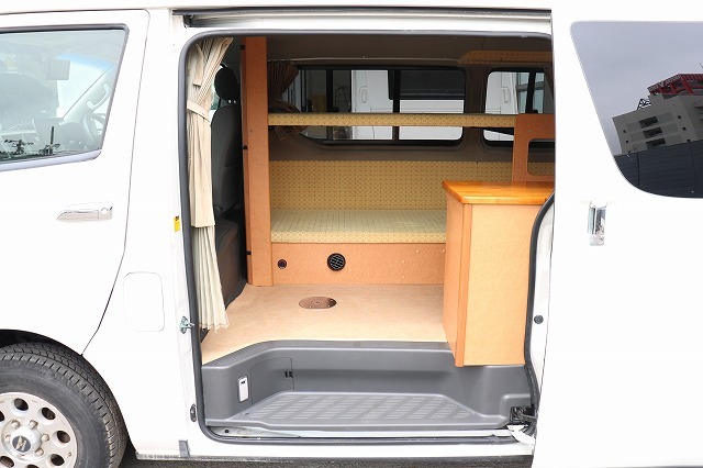 キャンピングカー バンコン ﾊｲｴｰｽ OMC 北斗　4WD