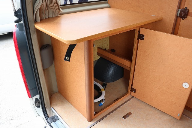 キャンピングカー バンコン ﾊｲｴｰｽ OMC 北斗　4WD