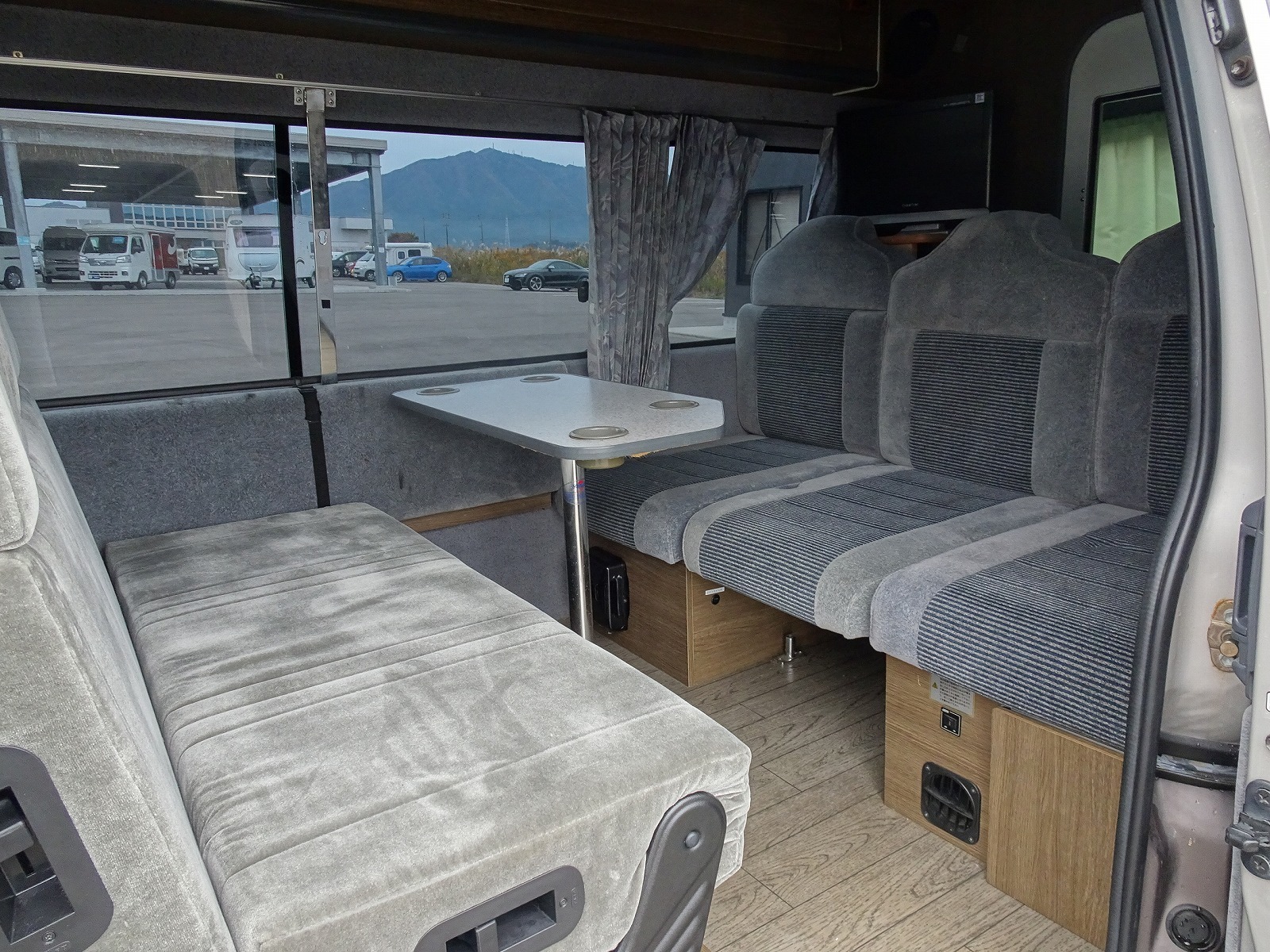 キャンピングカー バンコン ﾊｲｴｰｽ ｱｸﾃｨﾌﾞ ﾃﾛｽⅡ 4WDDT