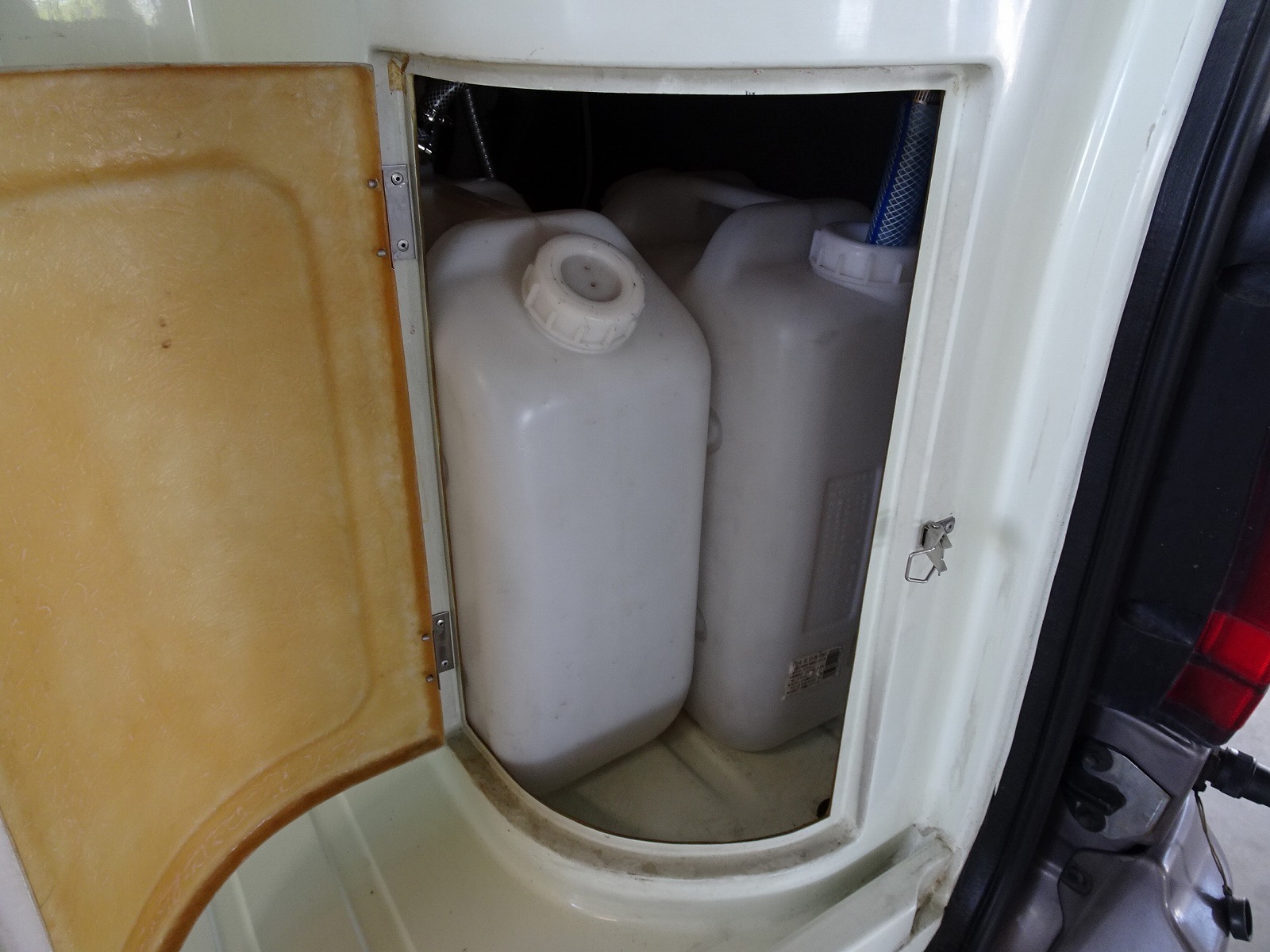 キャンピングカー バンコン ﾊｲｴｰｽ ｱｸﾃｨﾌﾞ ﾃﾛｽⅡ 4WDDT