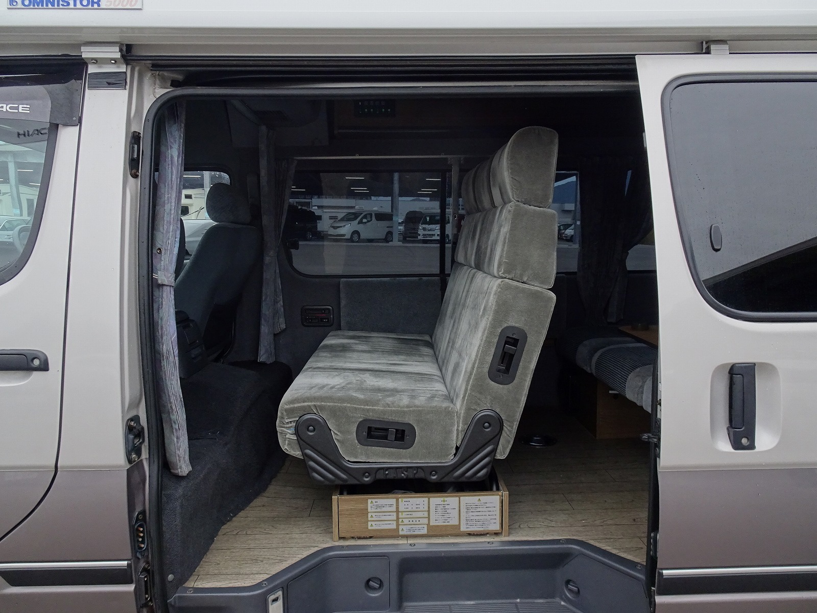 キャンピングカー バンコン ﾊｲｴｰｽ ｱｸﾃｨﾌﾞ ﾃﾛｽⅡ 4WDDT