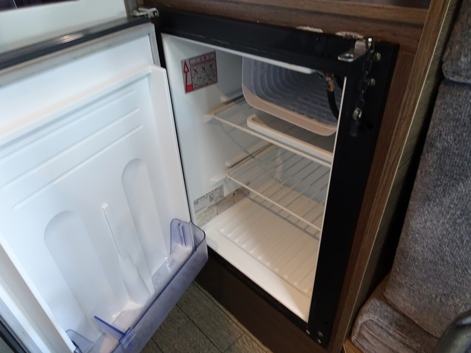 キャンピングカー バンコン ﾊｲｴｰｽ ｱｸﾃｨﾌﾞ ﾃﾛｽⅡ 4WDDT