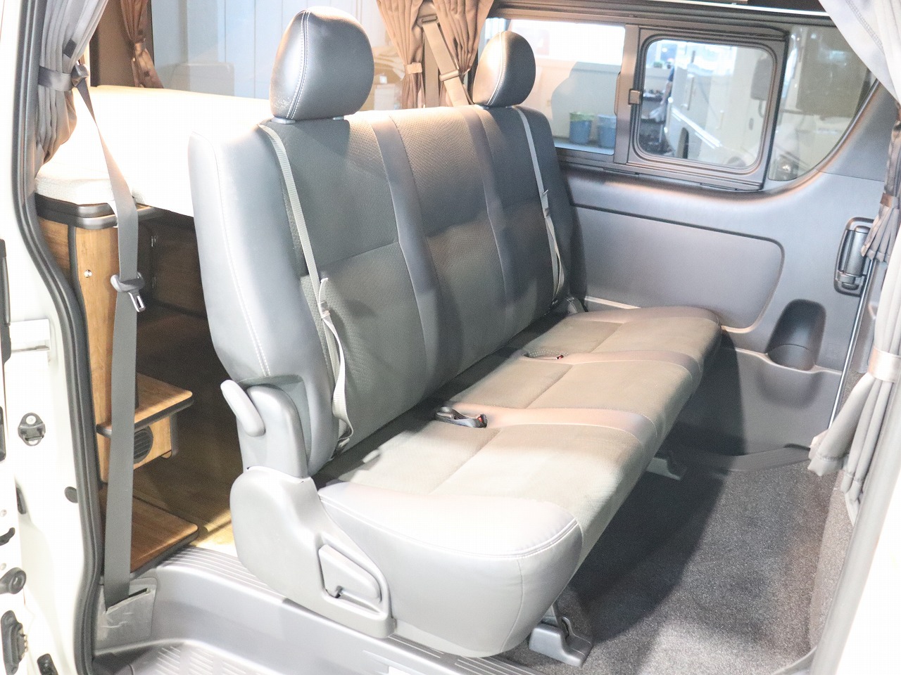 キャンピングカー バンコン ﾊｲｴｰｽ FOCSｴｽﾊﾟｼｵesﾘﾉﾀｸﾐ 4WD FF