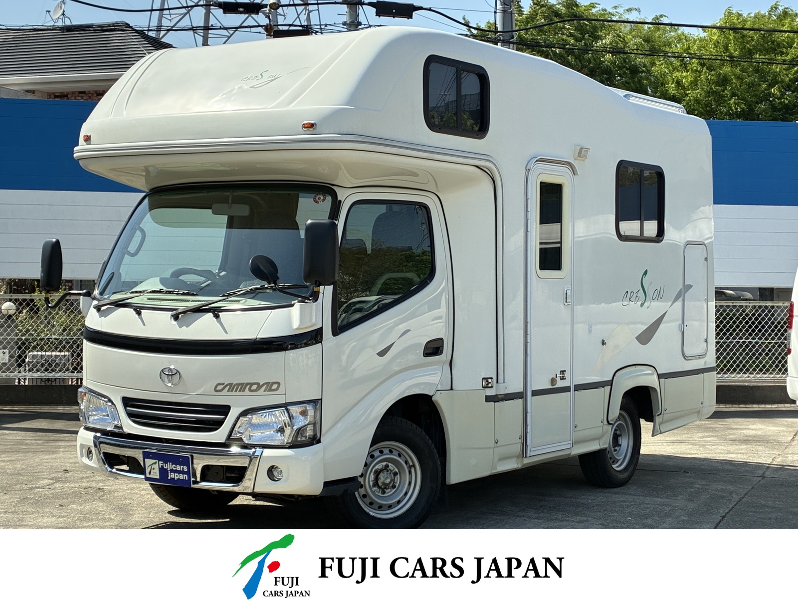 キャンピングカー キャブコン カムロード ナッツRV ネオクレソン