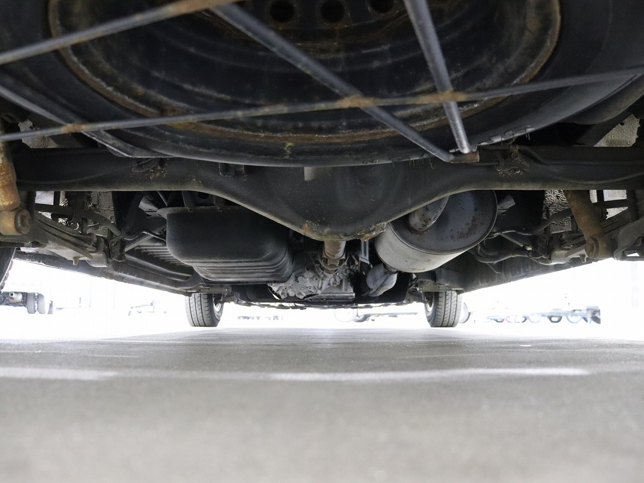 キャンピングカー バンコン ﾊｲｴｰｽ ﾄｲﾌｧｸﾄﾘｰ ﾊﾞｰﾃﾞﾝ　4WD　FF