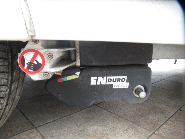 キャンピングカー トレーラー ﾄﾘｶﾞﾉ ｴﾒﾛｰﾄﾞ376Vｴﾃﾞｨｼｮﾝ