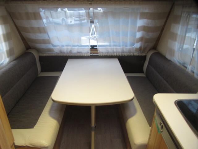 キャンピングカー トレーラー ﾄﾘｶﾞﾉ ｴﾒﾛｰﾄﾞ376Vｴﾃﾞｨｼｮﾝ