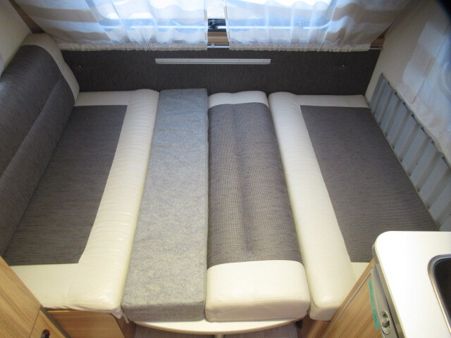 キャンピングカー トレーラー ﾄﾘｶﾞﾉ ｴﾒﾛｰﾄﾞ376Vｴﾃﾞｨｼｮﾝ