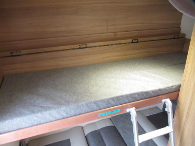 キャンピングカー トレーラー ﾄﾘｶﾞﾉ ｴﾒﾛｰﾄﾞ376Vｴﾃﾞｨｼｮﾝ