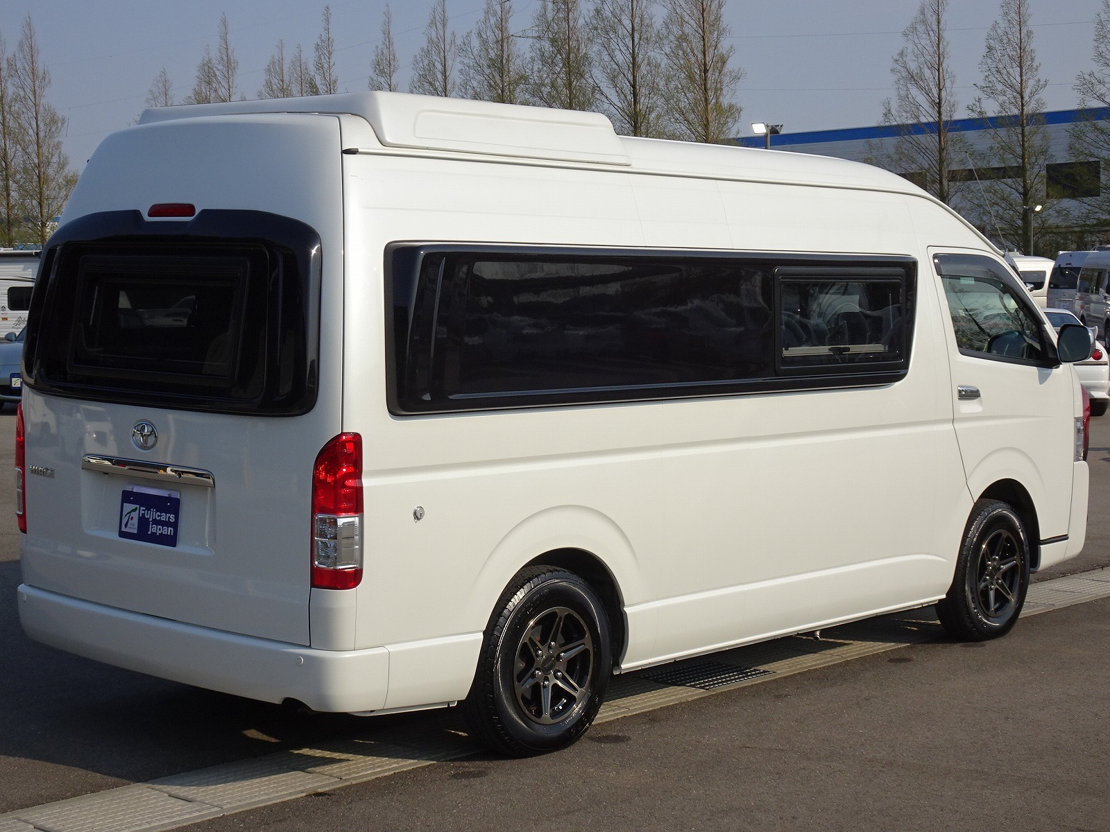キャンピングカー バンコン ﾊｲｴｰｽ ﾃﾞﾙﾀﾘﾝｸ ﾀﾞｰｳｨﾝQ3 4WD
