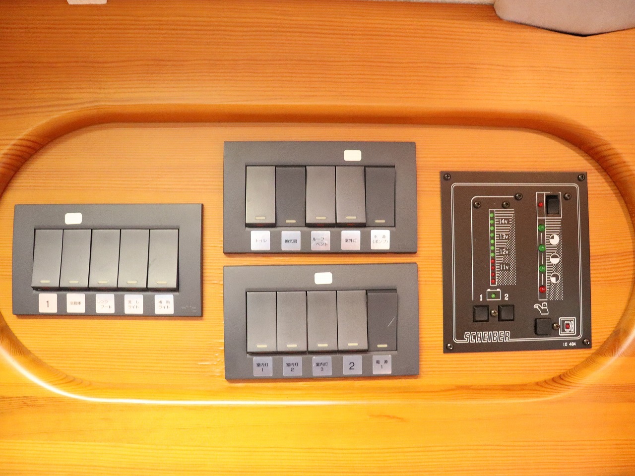 キャンピングカー キャブコン ｶﾑﾛｰﾄﾞ AtoZ ｱﾙﾋﾞｵﾝ FF ｿｰﾗｰ