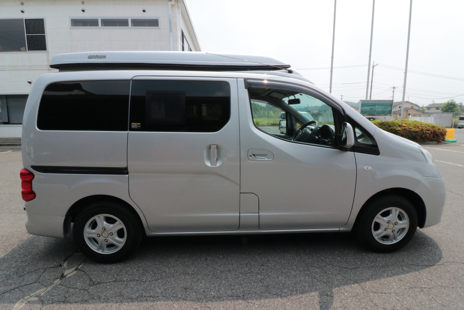 キャンピングカー バンコン NV200ﾊﾞﾈｯﾄ ﾎﾟｯﾌﾟｺﾝ ｷｬﾝﾊﾟｰR