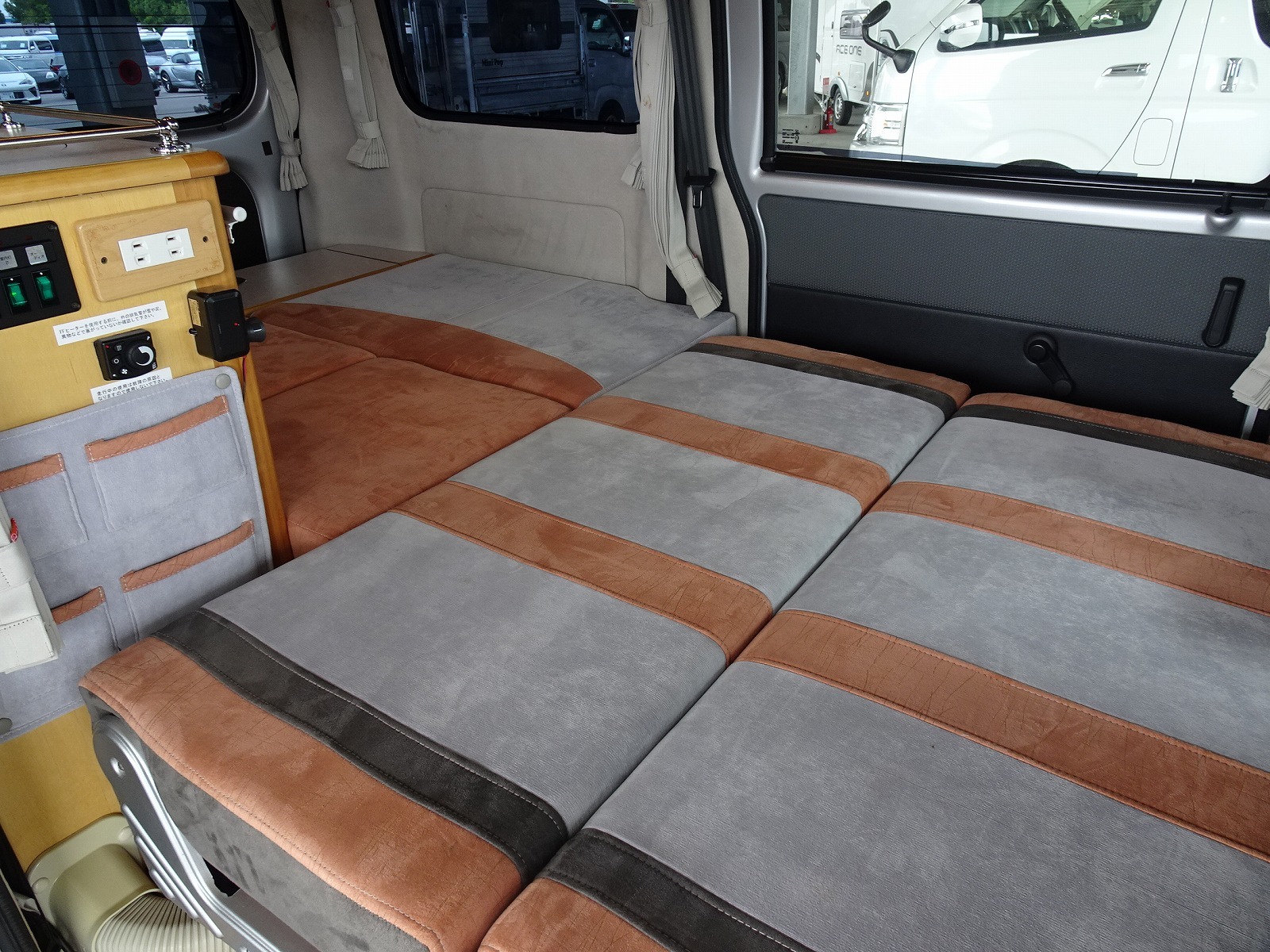 キャンピングカー バンコン ﾀｳﾝｴｰｽ ﾀｺｽ ﾊﾅ FFﾋｰﾀｰ 4WD