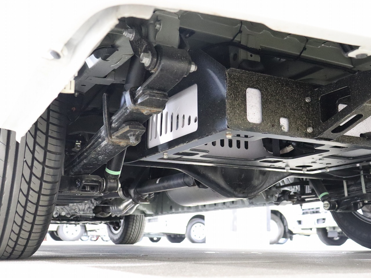 キャンピングカー バンコン ﾊｲｴｰｽ FOCS ｼｴｽﾀ 4WD　ｸｰﾙｽﾀｰ