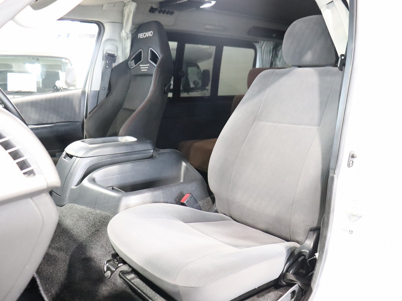 キャンピングカー バンコン ﾊｲｴｰｽ ｹｲﾜｰｸｽ ｵｰﾛﾗｽﾀｰｸﾙｰｽﾞ　4WD