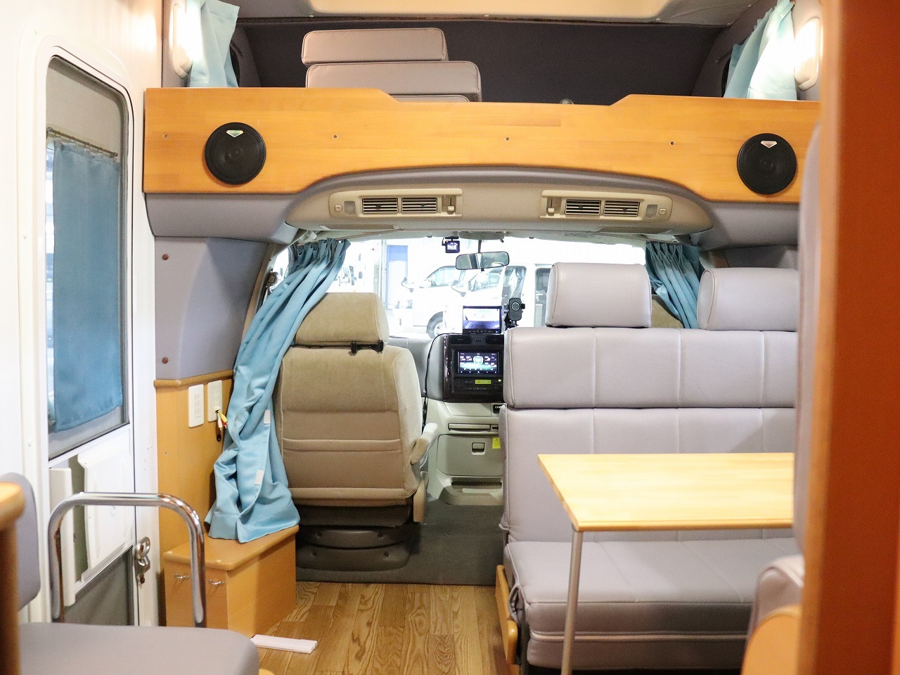 キャンピングカー キャブコン ｸﾞﾗﾝﾄﾞﾊｲｴｰｽ ﾅｯﾂRV ｸﾞﾗﾝﾂ　4WD　FF