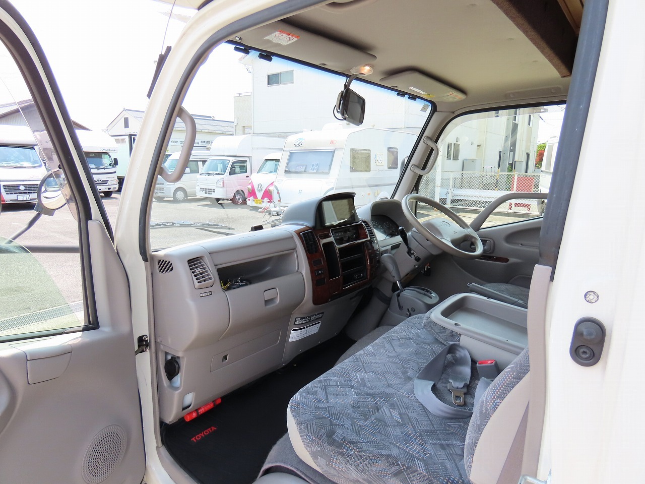 キャンピングカー キャブコン ｶﾑﾛｰﾄﾞ ﾅｯﾂRV ｸﾚｿﾝﾎﾞﾔｰｼﾞｭR 4WD
