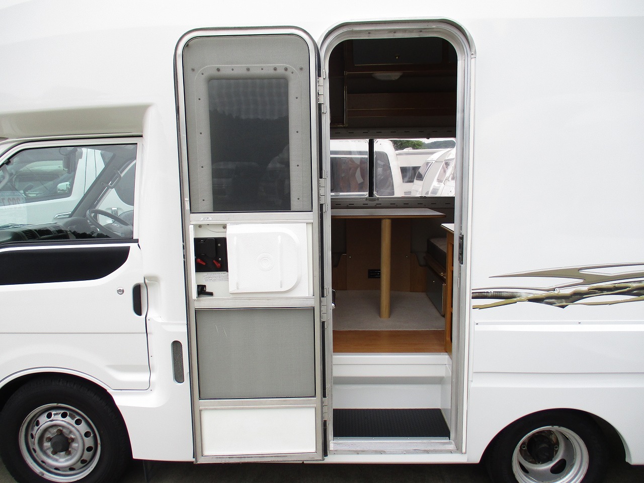 キャンピングカー キャブコン ﾎﾞﾝｺﾞ ﾛｰﾀｽRVﾏﾝﾎﾞｳｲｳﾞ FF ｲﾝﾊﾞｰﾀ