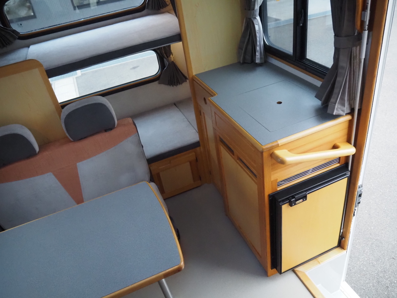 キャンピングカー キャブコン ﾎﾞﾝｺﾞ AtoZ ｱﾐﾃｨ 5MT FFﾋｰﾀｰ