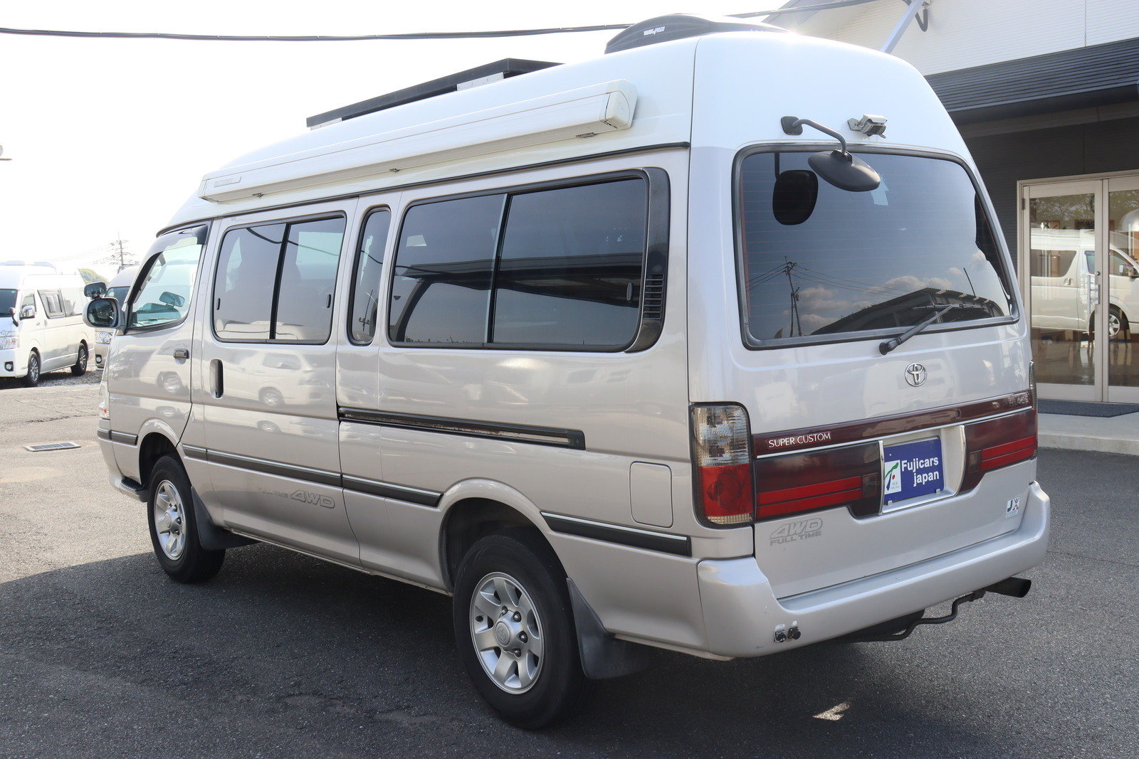 キャンピングカー バンコン ﾊｲｴｰｽ ｵﾘｼﾞﾅﾙ仕様 4WD