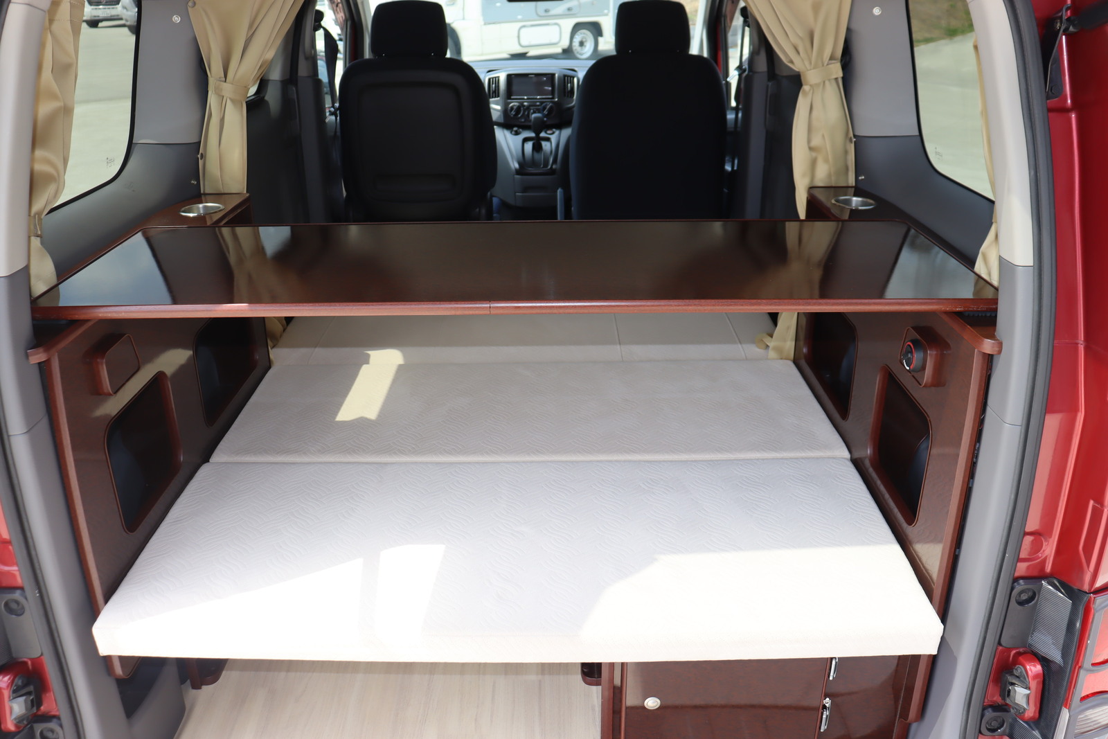 キャンピングカー バンコン NV200ﾊﾞﾈｯﾄ FOCS RBﾘﾉﾀｸﾐ FFﾋｰﾀ