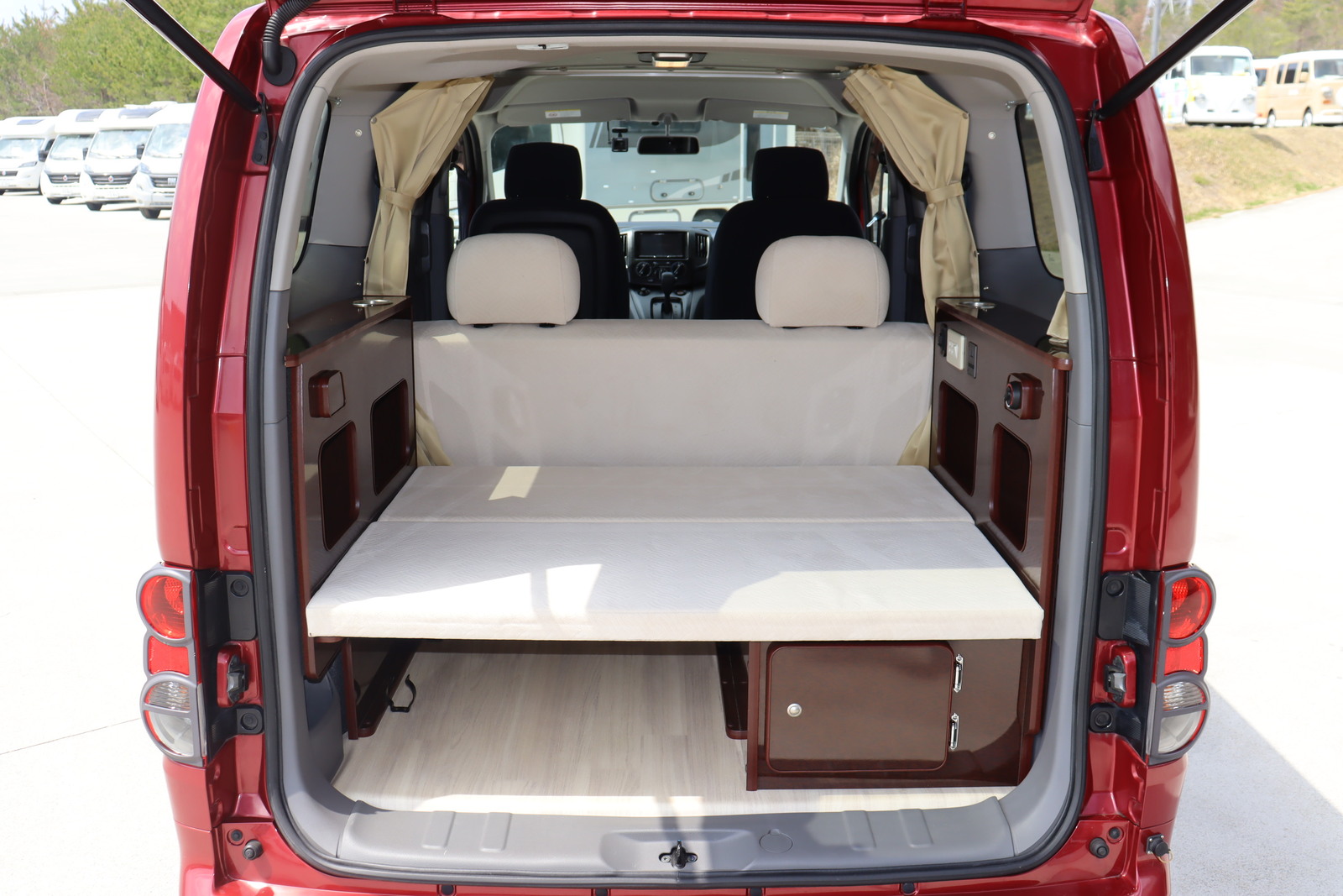 キャンピングカー バンコン NV200ﾊﾞﾈｯﾄ FOCS RBﾘﾉﾀｸﾐ FFﾋｰﾀ