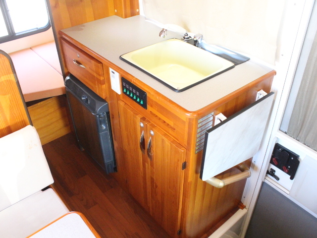 キャンピングカー キャブコン ｷｬﾝﾋﾟﾝｸﾞﾜｰｸｽ ｵﾙﾋﾞｽﾙﾅ 家ｴｱｺﾝ 発電機