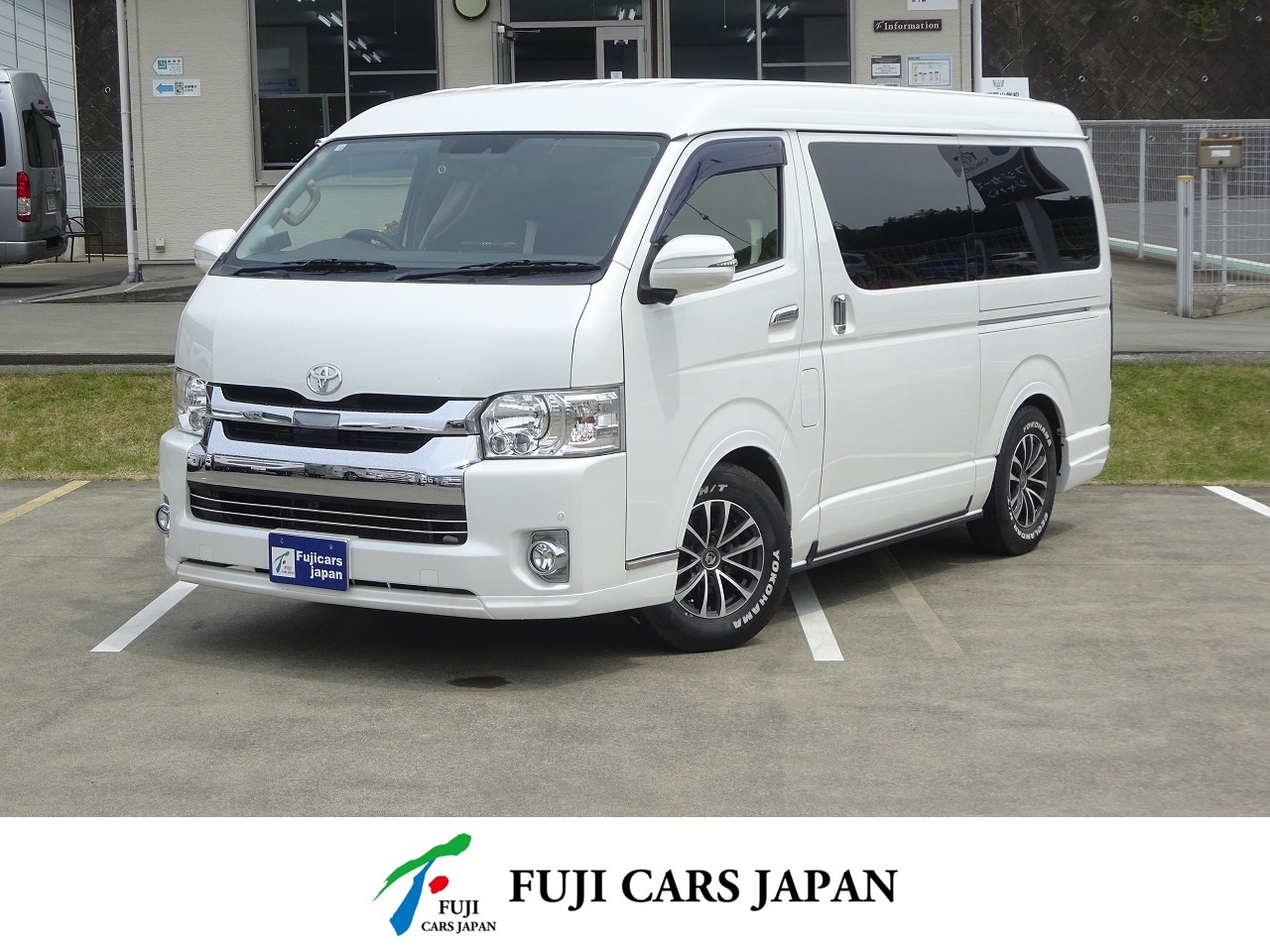 キャンピングカー バンコン ハイエース かーいんてりあ高橋 ワンオフ仕様