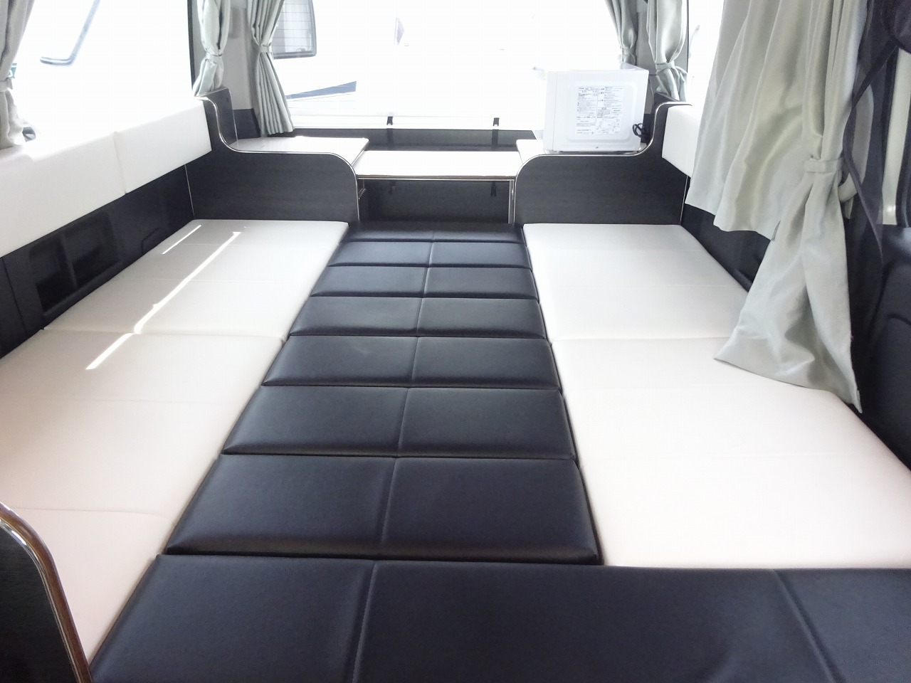 キャンピングカー バンコン ﾊｲｴｰｽ かｰいんてりあ高橋 ﾜﾝｵﾌ仕様