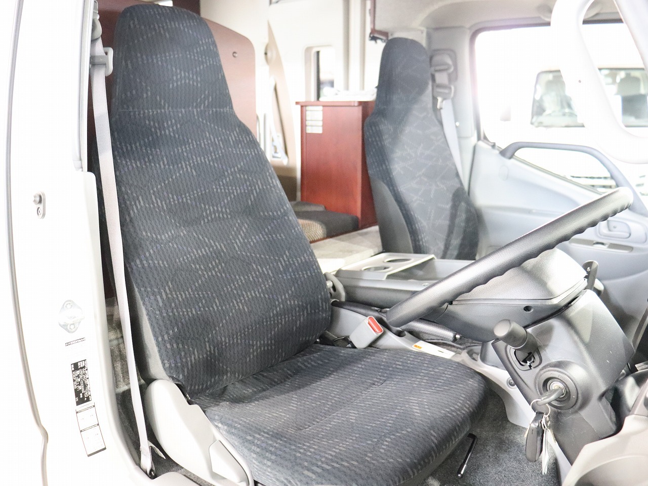 キャンピングカー キャブコン ｶﾑﾛｰﾄﾞﾅｯﾂRV ｸﾚｿﾝｼﾞｬｰﾆｰW ｴﾎﾞﾗｲﾄ