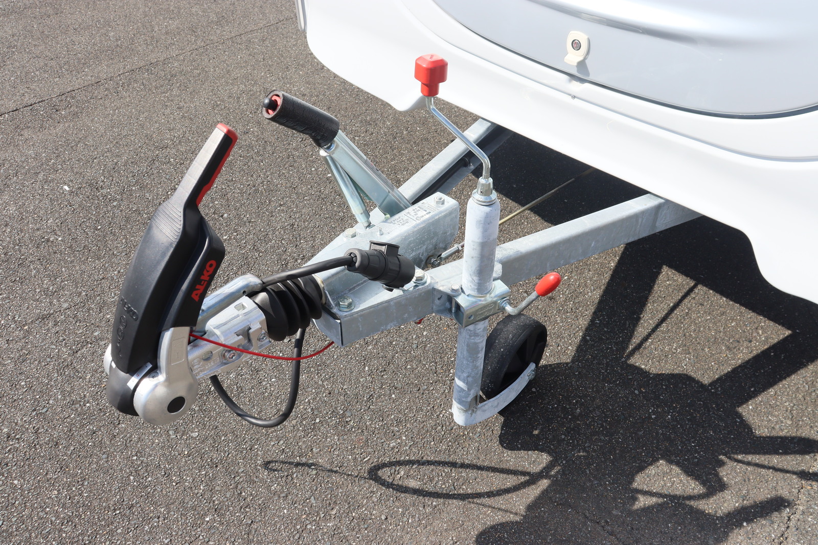 キャンピングカー トレーラー ｱｸﾛｽｶｰ ｻﾌｧﾘ430DL 新車即納