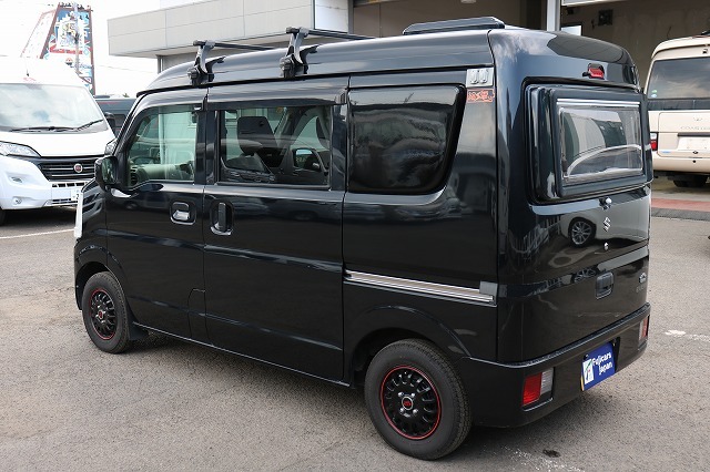キャンピングカー 軽キャンパー ｴﾌﾞﾘｲ ｵｰﾄﾜﾝ 給電くん 4WD