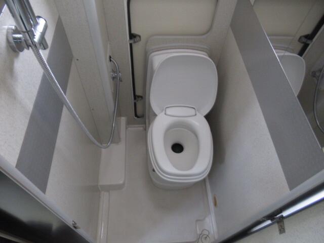 キャンピングカー キャブコン ｶﾑﾛｰﾄﾞ ﾊﾞﾝﾃｯｸ ｼﾞﾙ520 家庭用ｴｱｺﾝ