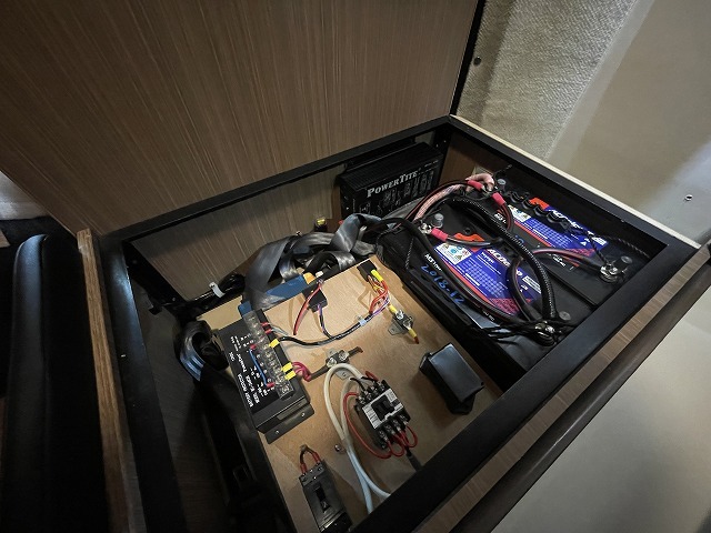 キャンピングカー キャブコン ﾊｲｴｰｽ ﾌｧﾝﾙｰﾁｪ ｾﾚﾝｹﾞﾃｨ 4WD