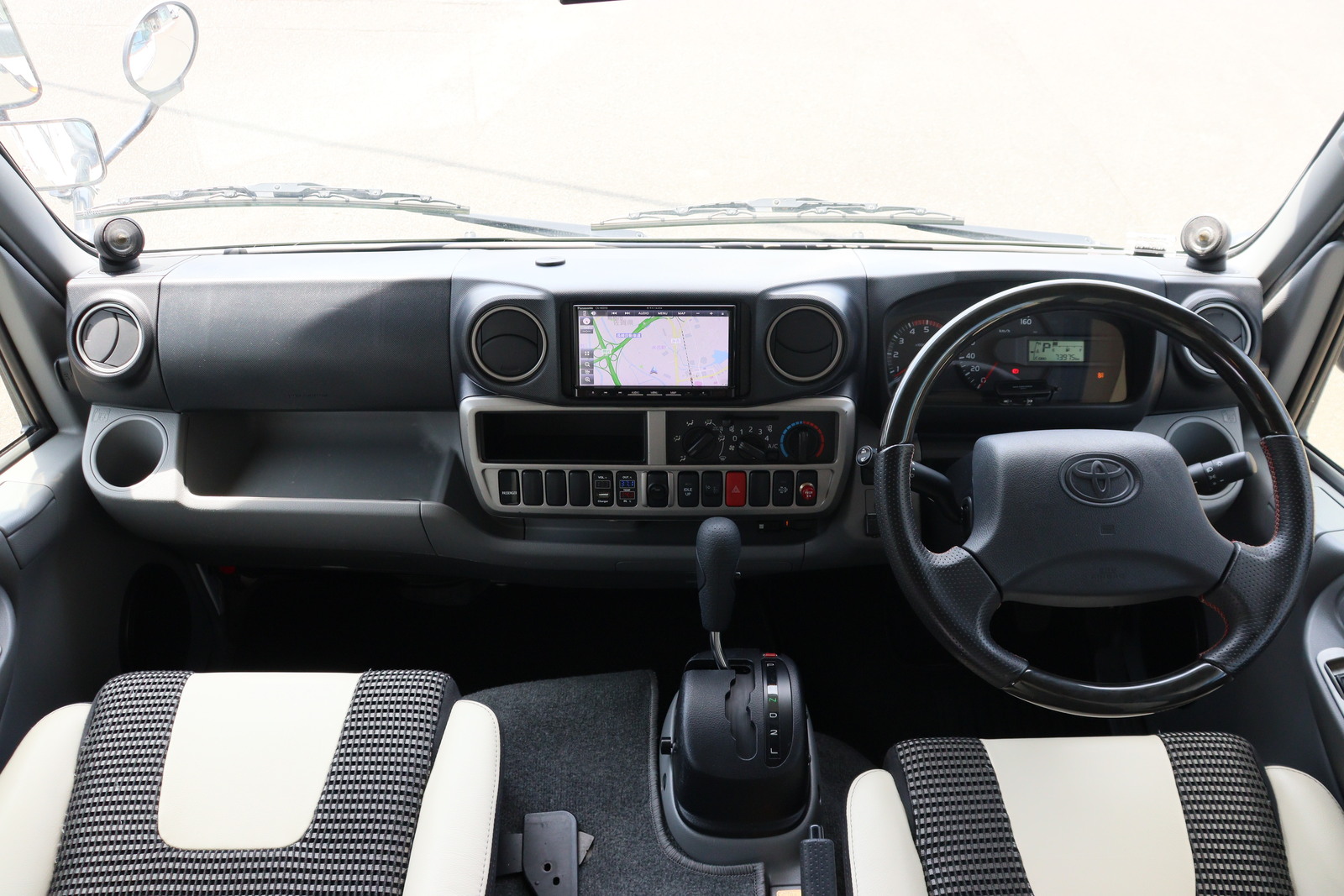 キャンピングカー キャブコン ｶﾑﾛｰﾄﾞ ﾊﾞﾝﾃｯｸ ｼﾞﾙ520 4WD