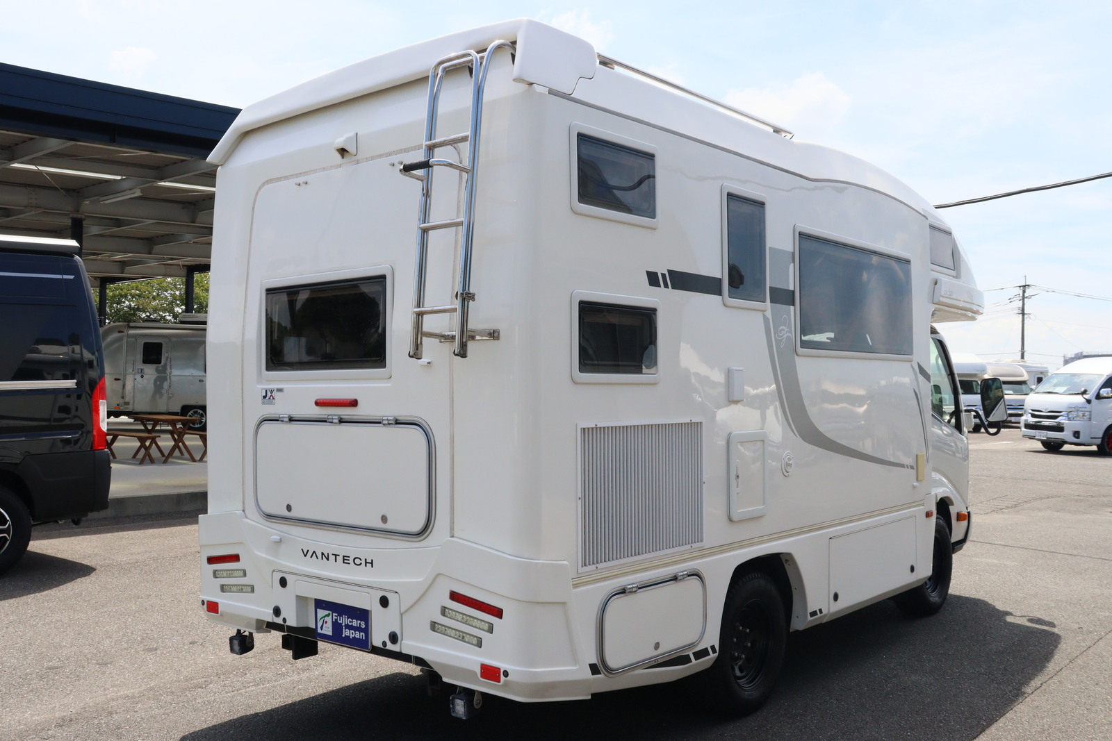 キャンピングカー キャブコン ｶﾑﾛｰﾄﾞ ﾊﾞﾝﾃｯｸ ｼﾞﾙ520 4WD