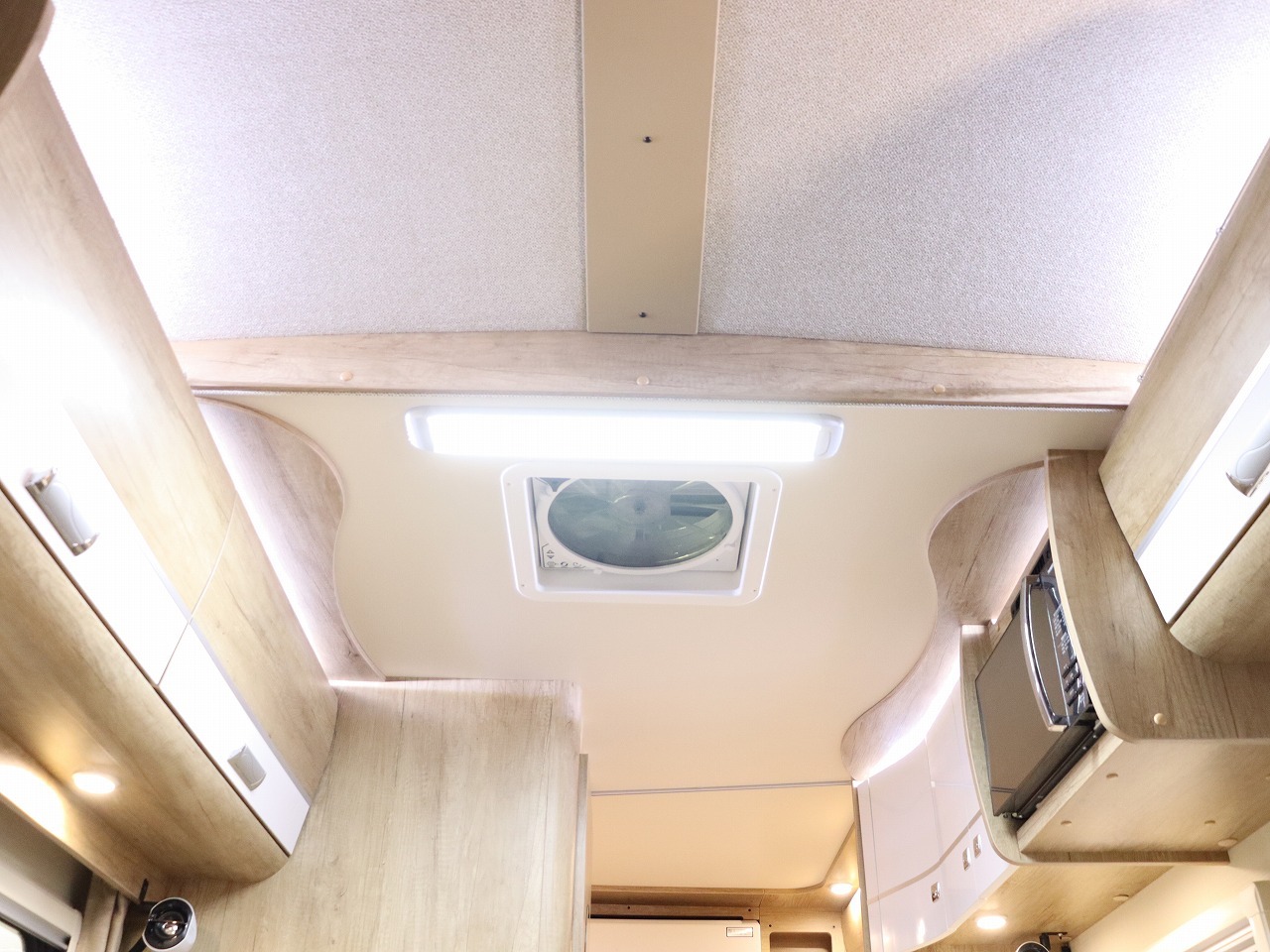 キャンピングカー キャブコン ｶﾑﾛｰﾄﾞﾅｯﾂRV ｸﾚｱﾊｲﾊﾟｰｴﾎﾞ5.3X4WD