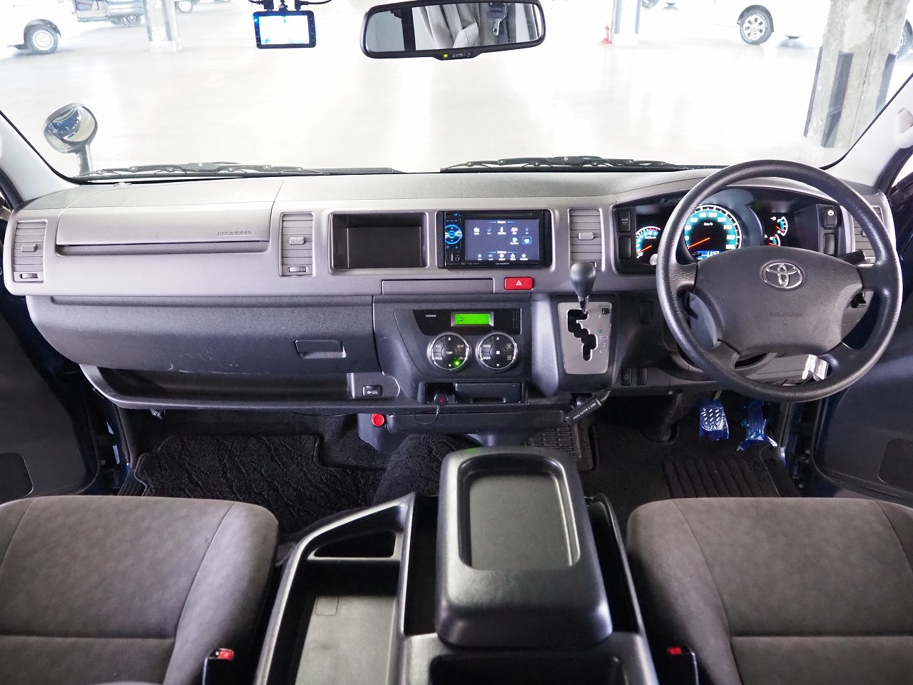 キャンピングカー バンコン ﾊｲｴｰｽ かｰいんてりあ高橋 ﾘﾗｯｸｽﾜｺﾞﾝ　4WD