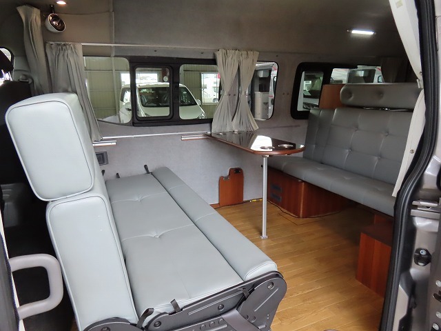 キャンピングカー バンコン NV350ｷｬﾗﾊﾞﾝ ﾋﾞｰｸﾙ ﾌﾞﾛｽ 4WD
