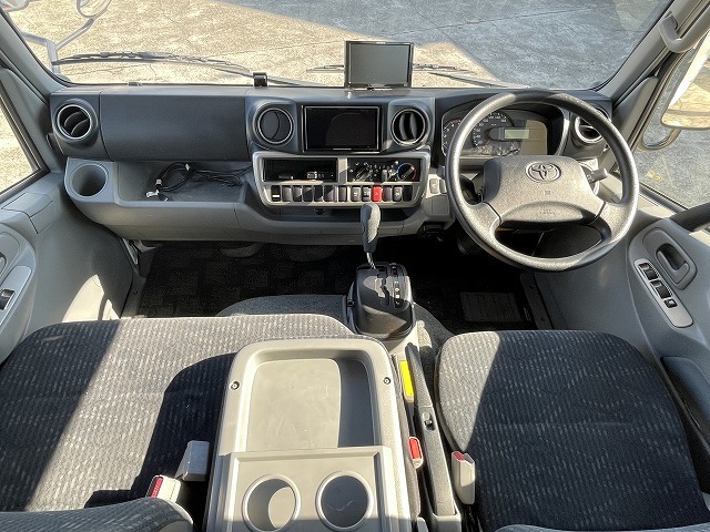 キャンピングカー キャブコン ｶﾑﾛｰﾄﾞ ﾀﾞｲﾚｸﾄｶｰｽﾞ ﾄﾘｯﾌﾟ