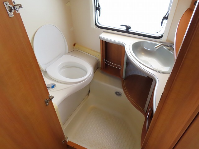 キャンピングカー トレーラー ﾌｪﾝﾄ ﾄﾊﾟｰｽﾞ510 家庭用ｴｱｺﾝ FFﾋｰﾀｰ