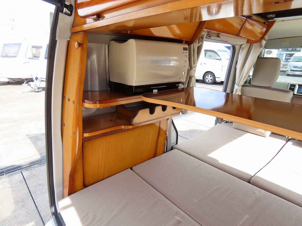 キャンピングカー 軽キャンパー ｴﾌﾞﾘｲ ｵｰﾄﾜﾝ 給電くん