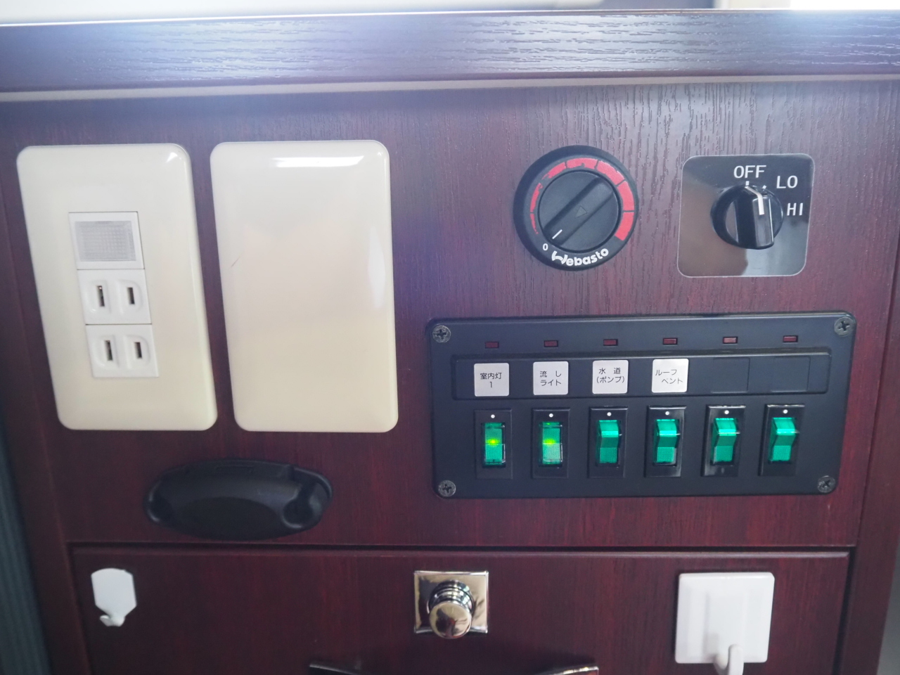 キャンピングカー キャブコン ｶﾑﾛｰﾄﾞﾅｯﾂRV ｸﾚｿﾝﾎﾞﾔｰｼﾞｭ ｴﾎﾞﾗｲﾄ