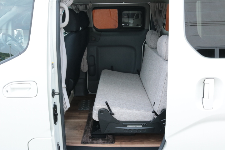 キャンピングカー バンコン NV200ﾊﾞﾈｯﾄ ｱﾈｯｸｽ ﾘｺﾙｿSS