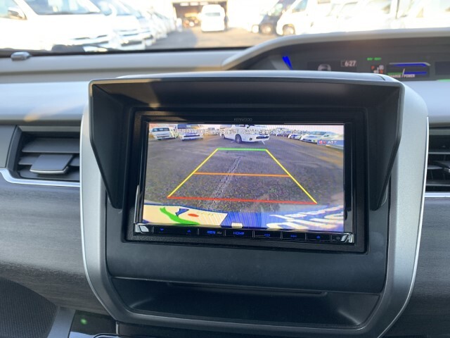 キャンピングカー バンコン ﾌﾘｰﾄﾞ+ ﾎﾜｲﾄﾊｳｽ ﾌﾘｰｽﾀｲﾙ 4駆 FF暖房