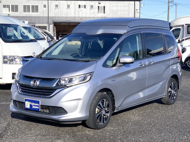 キャンピングカー バンコン ﾌﾘｰﾄﾞ+ ﾎﾜｲﾄﾊｳｽ ﾌﾘｰｽﾀｲﾙ 4駆 FF暖房