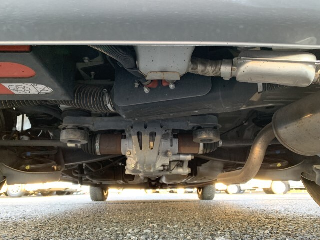 キャンピングカー バンコン ﾌﾘｰﾄﾞ+ ﾎﾜｲﾄﾊｳｽ ﾌﾘｰｽﾀｲﾙ 4駆 FF暖房