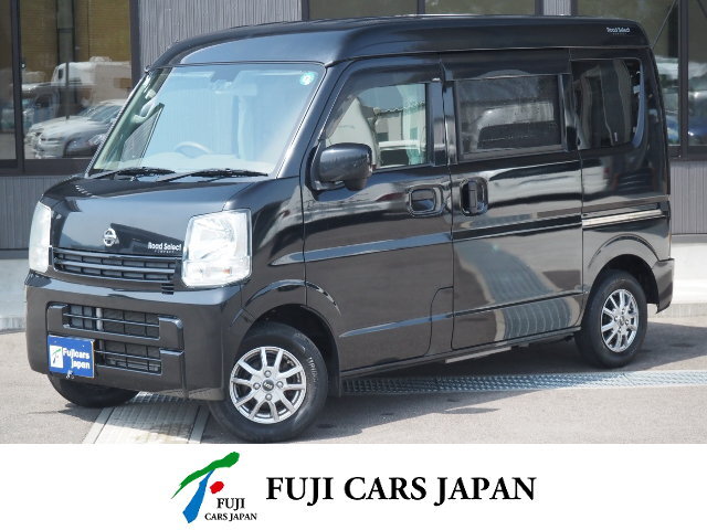 軽キャンパー NV100クリッパー ロードセレクトコンパクト 4WD